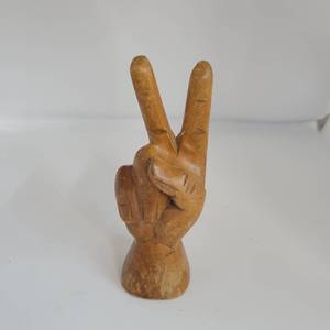lot 2127 image: Wooden Peace Sign