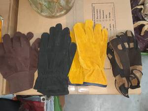 lot 2133 image: Glove Lot