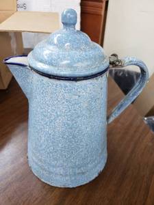 lot 2804 image: Vintage Enamel Coffee Pot
