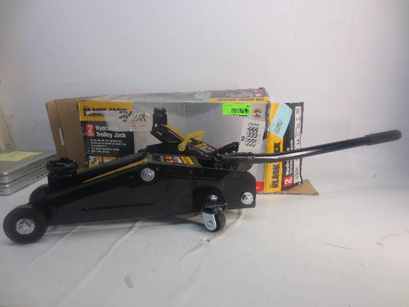 lot 26 image: TORIN BLACK JACK 2 TON HYDRAULIC TROLLEY JACK