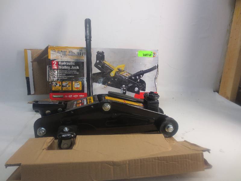 lot 28 image: TORIN BLACK JACK 2 TON HYDRAULIC TROLLEY JACK