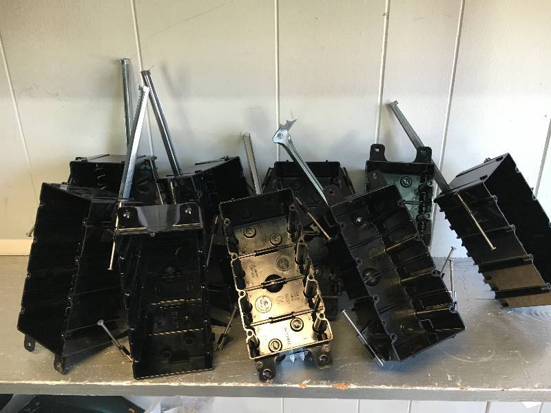 lot 129 image: LOT OF 9 ELECTRICAL BOXES