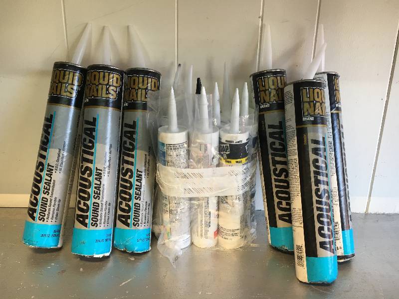 lot 145 image: LTO OF 15 MIX SEALANT