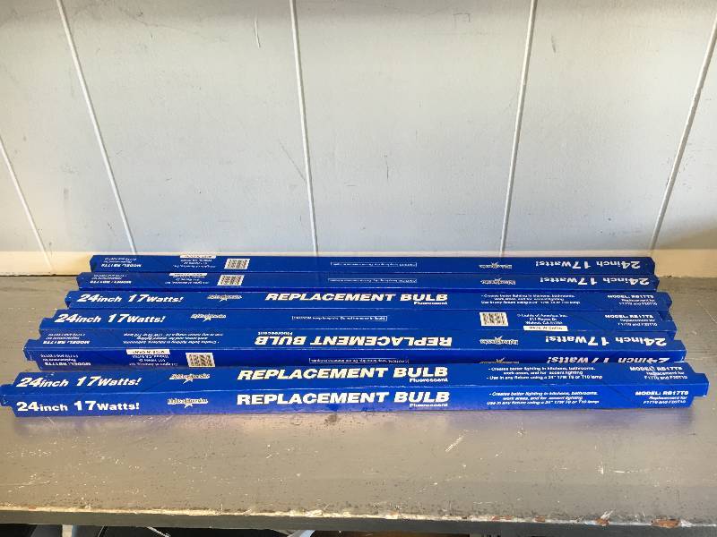 lot 146 image: LOT OF 6 REPLACEMENT BULB FLOURESCENT