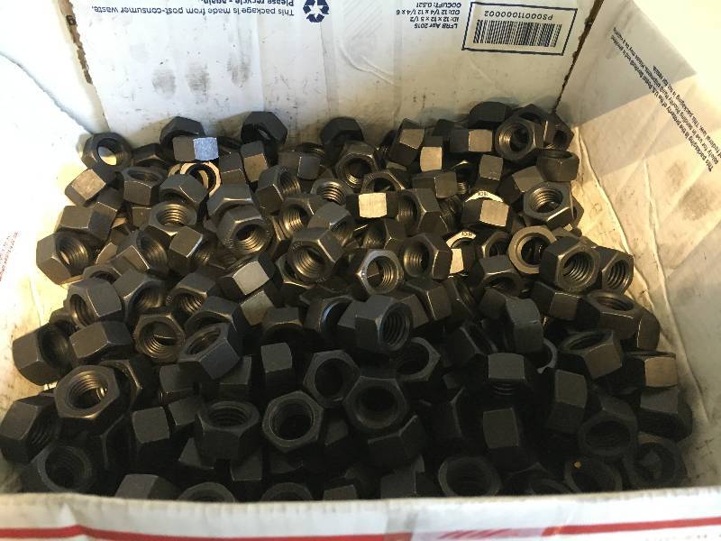 lot 174 image: OVER 50 NEW NUTS