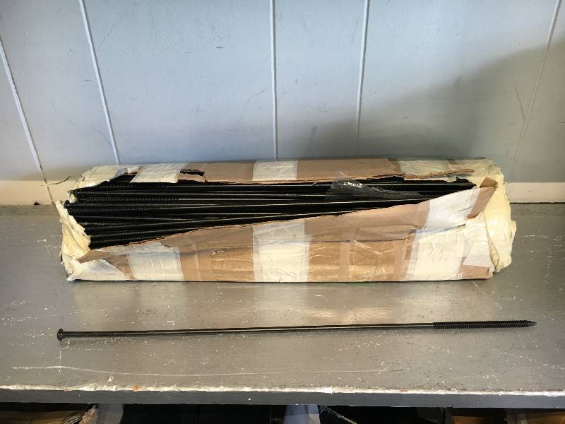 lot 178 image: OVER 50 LONG SCREWS