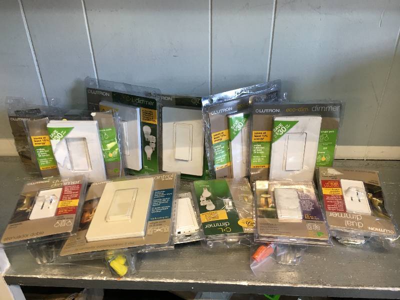 lot 183 image: LOT OF ELECTRICAL SWITCHES