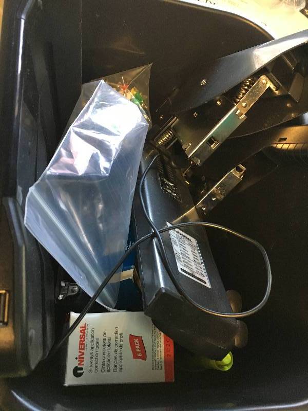 lot 190 image: LOT OF OFFICE SUPPLY
