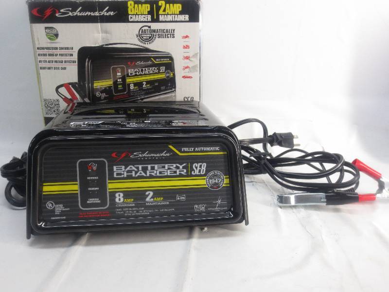 lot 2 image: Schumacher 8 AMP  2 AMP Battery Charger