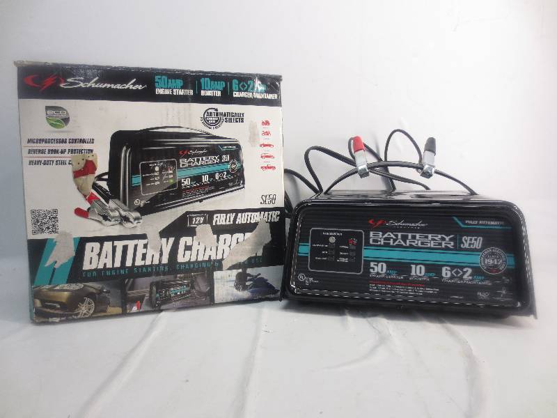 lot 5 image: Schumacher 50 AMP  10 AMP Battery Charger