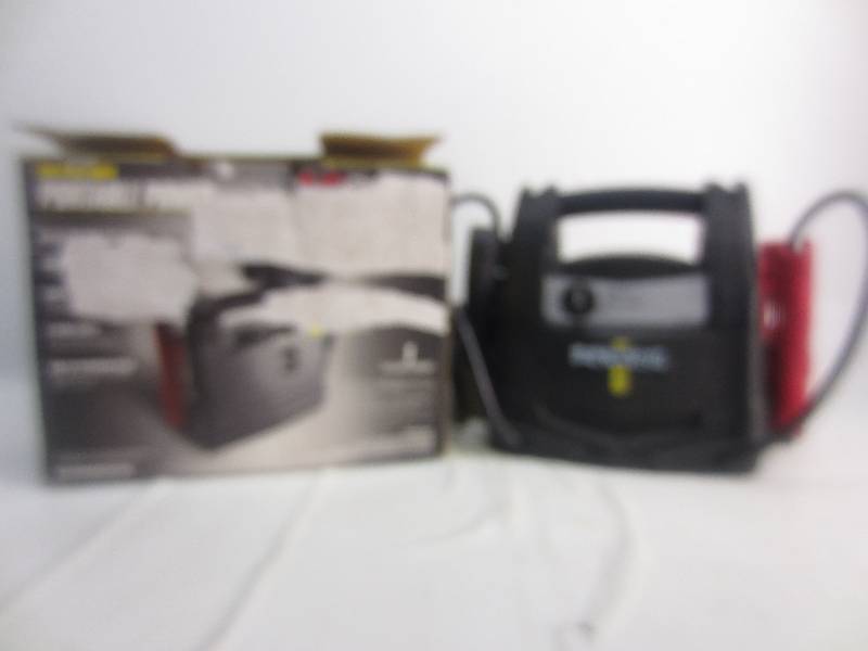 lot 13 image: Schumacher  400 PEAK AMPS