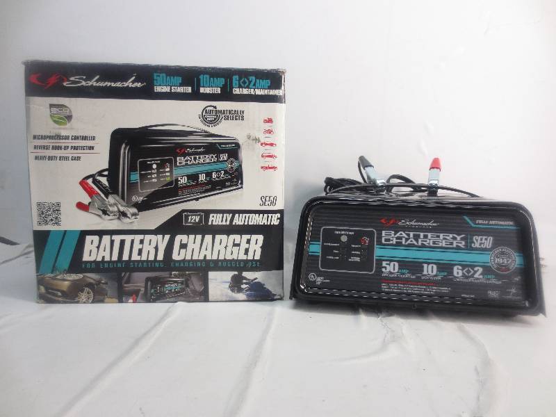 lot 15 image: Schumacher  50 AMP  10 AMP Battery Charger