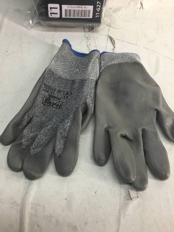lot 101 image: LOT OF 6 GLOVES HYFLEX CR2 GLOVES