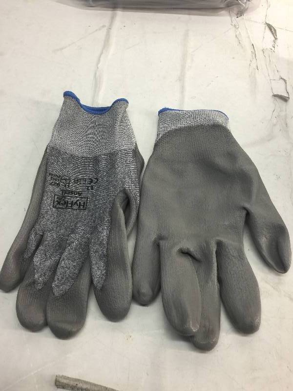 lot 102 image: LOT OF 6 GLOVES HYFLEX CR2 GLOVES
