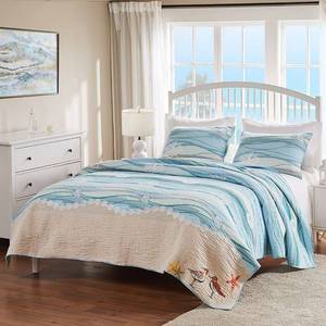 lot 2813 image: Maui Quilt Set, 3-Piece Full - Queen