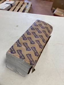 lot 2834 image: Despenser paper towels