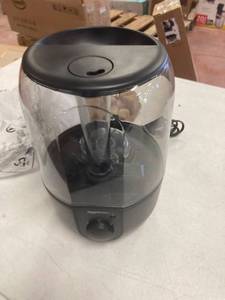 lot 2850 image: Humidifier with aroma diffuser