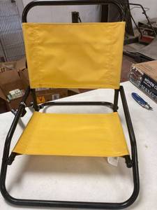 lot 2857 image: Beach chair