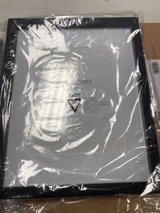lot 2885 image: Picture frames