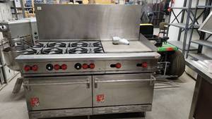 lot 1003 image: 6 Burner 24 in Flat Top Combo Wolf Stove