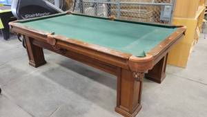lot 1076 image: Brunswick Contender Regulation Pool Table