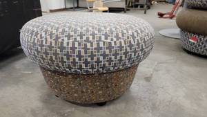 lot 1090 image: Geometic Pattern Round Foot Rest