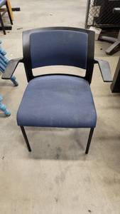 lot 1133 image: Lot of 4 Navy Blue Padded Office Chair