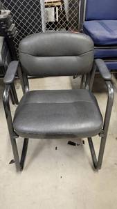 lot 1135 image: Lot of 4 Black Leather Lobby Chairs