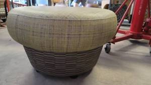 lot 1151 image: Geometic Pattern Round Foot Rest