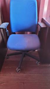 lot 1195 image: Blue Adjustable Height Office Chair