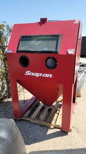 lot 1201 image: Snap On Sand Blasting Cabinet