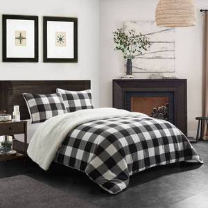 lot 56058 image: Dearfoams Buffalo Plaid Royal Plush 3 piece Comforter Set