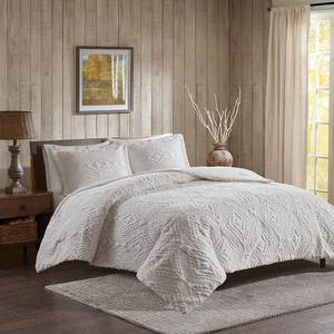 lot 56060 image: Woolrich Teton Embroidered Ultra Soft Plush Coverlet Set Retail$76.98