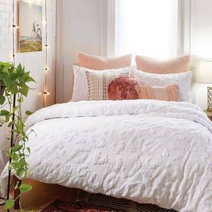 lot 56117 image: Miya Tufted Cotton Leopard Print Duvet Cover and Sham Set Retail$109.99
