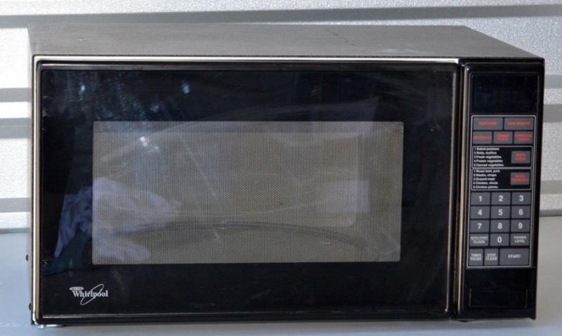 lot 1002 image: Whirlpool Microwave