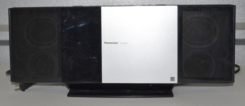 lot 1007 image: Panasonic SC-HC35 Stereo