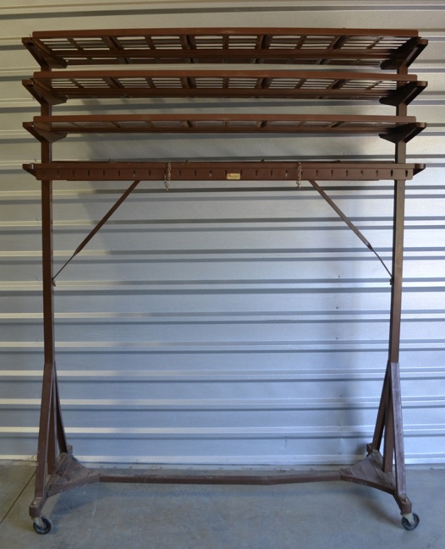 lot 1009 image: Checkers Coat and Hat Rack