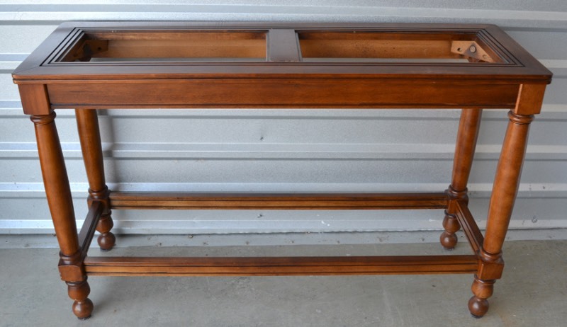 lot 1035 image: Sofa Table with Glass Areas