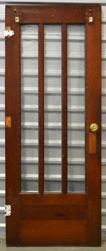 lot 1041 image: Door