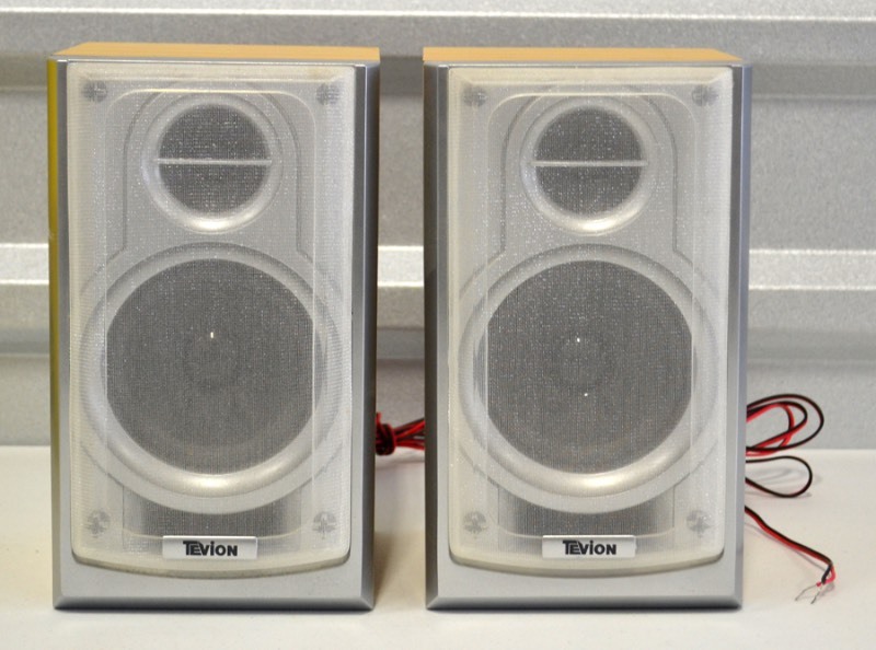 lot 1084 image: Tevion Speakers