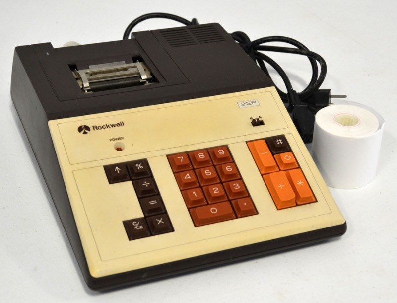 lot 1096 image: Vintage Calculator