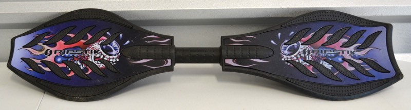 lot 1156 image: Ripstik by Razor