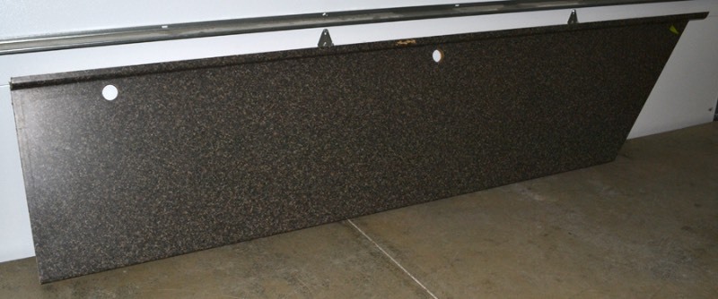 lot 2015 image: Counter Top 2