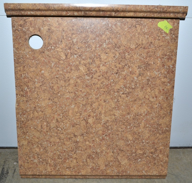 lot 2025 image: Counter Top 12