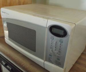 lot 2543 image: Sharp Microwave