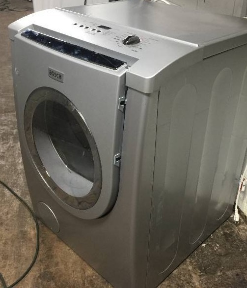 lot 8391 image: Bosch Nexxt Platinum Series 27 Inch Gas Dryer with 6.7 cu. ft. Capacity