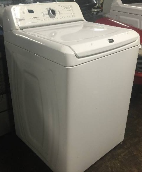 lot 8396 image: Maytag Bravos Series MVWB450WQ  28 Inch Top-Loader Washer with 4.0 cu. ft. Capacity, 13 Wash Cycles