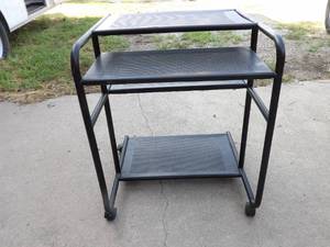 lot 1514 image: Metal Rolling Computer Desk