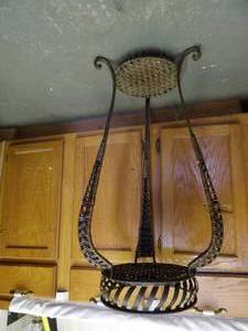 lot 1553 image: Wicker & Metal Plant Stand