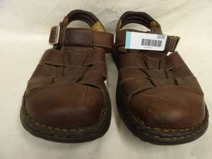 lot 1575 image: Mens Born Leather Sandals Size 11